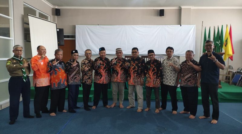 Silaturahmi dan Rencana Studi Tiru LPCR PDM Purbalingga ke PCM Sukajadi